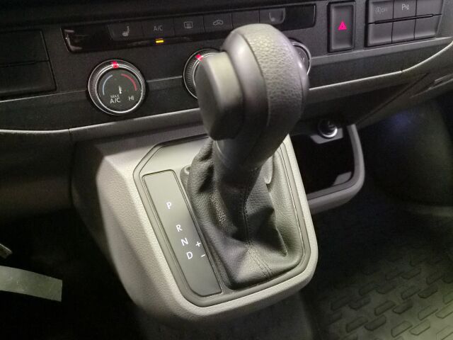 Volkswagen Transporter 2023 umpipakettiauto Pitkä 2,0 TDI 110 kW 4Motion DSG 204M