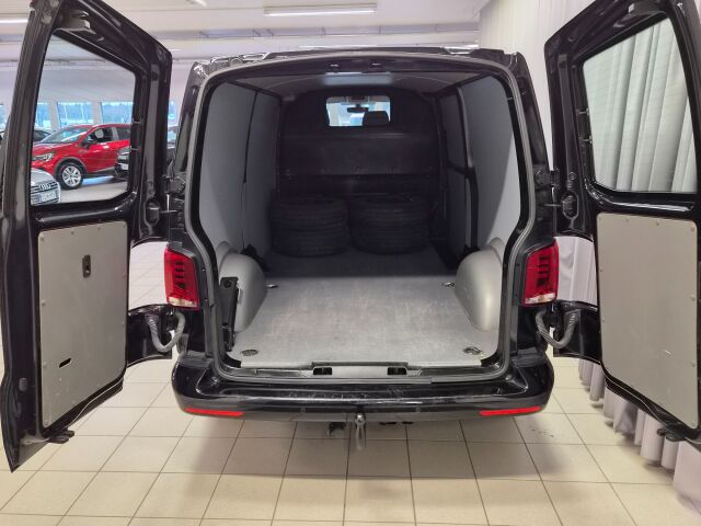 Volkswagen Transporter 2023 umpipakettiauto Pitkä 2,0 TDI 110 kW 4Motion DSG 204M