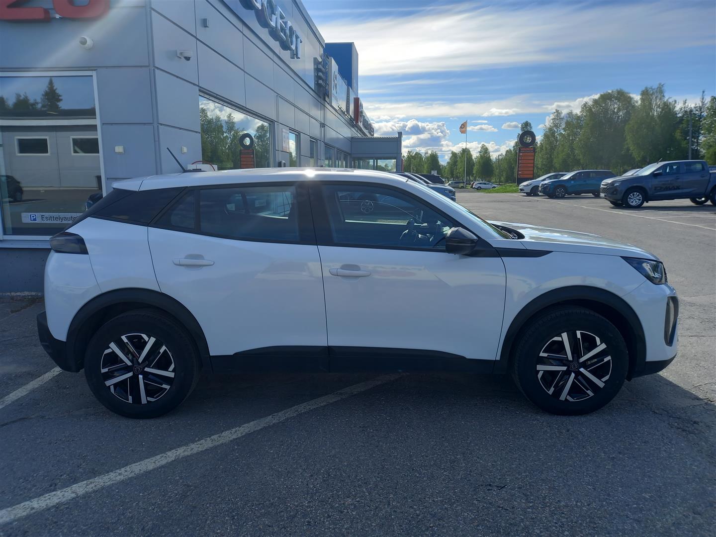 Peugeot 2008 2023, kuva 3/11