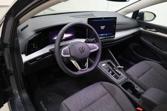 Volkswagen Golf 2024 Variant Comfort Business 1,5 eTSI 85 kW (MHEV) DSG-automaatti