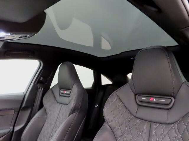 Audi S5 2025 Sedan TFSI quattro MHEV Plus: Tehdastakuu 5 vuotta/150 000km!