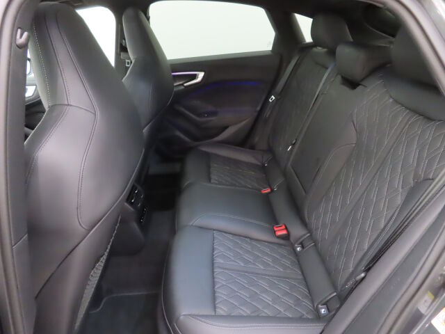 Audi S5 2025 Sedan TFSI quattro MHEV Plus: Tehdastakuu 5 vuotta/150 000km!
