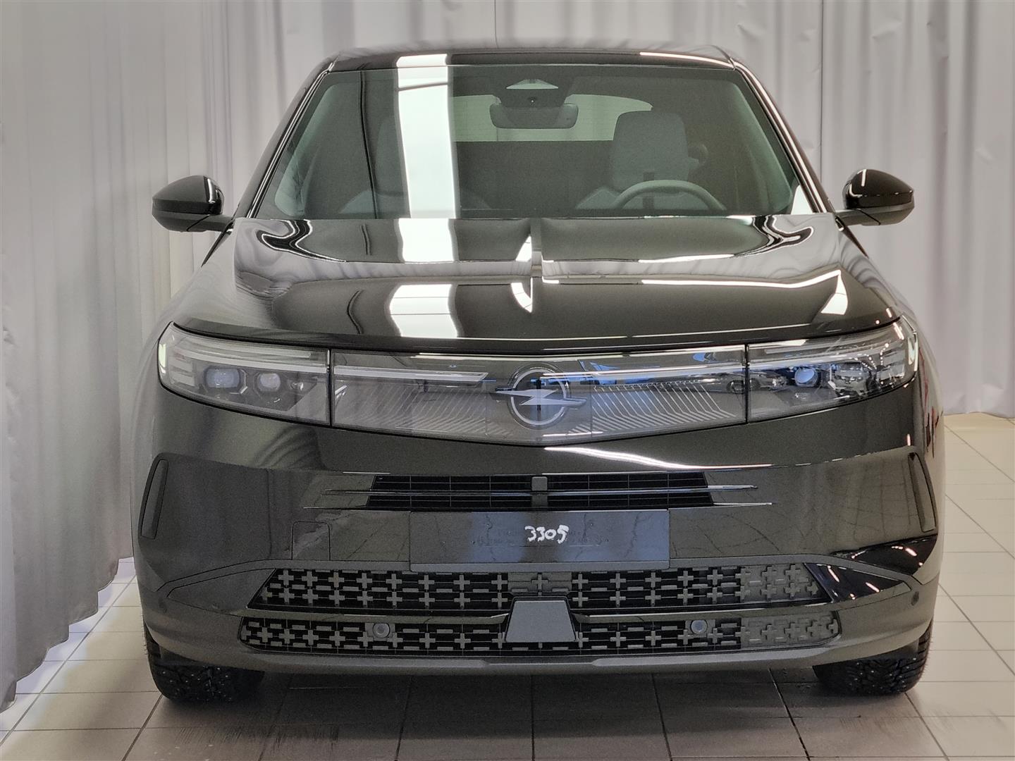 Opel Grandland Hybrid 136 GS Automaatti 2025, kuva 2/21