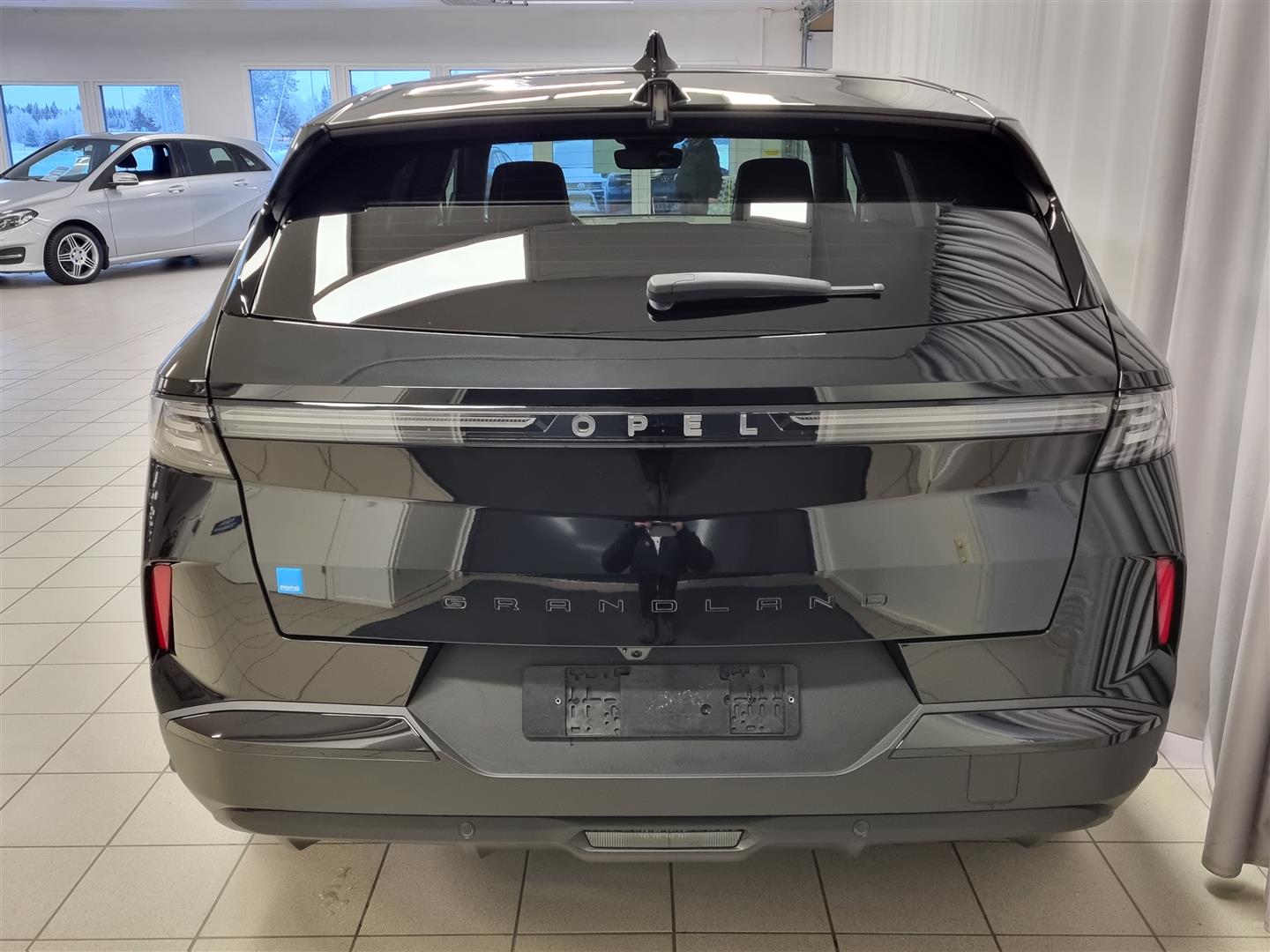Opel Grandland Hybrid 136 GS Automaatti 2025, kuva 5/21