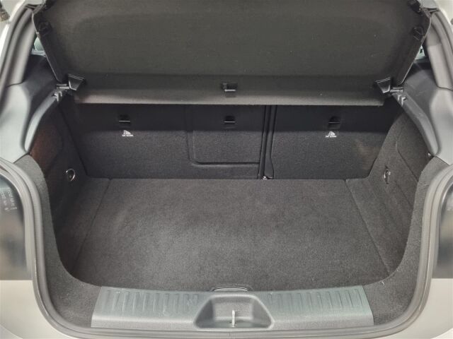 MERCEDES-BENZ A 2014 180 BE Premium Business / P-Kamera / M-lämmitin