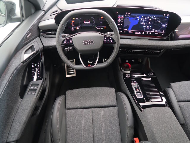 Audi Q6 e-tron 2025 Sportback quattro Vorsprung Edition: Yhteensä 5 vuoden takuu jatkoturvakampanjan ansiosta!