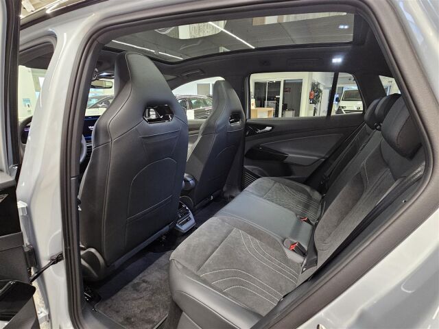 Volkswagen ID.4 2025 Pro 4MOTION Elegance 75-v Juhlamalli 210 kW / 286 hv, akku 77 kWh