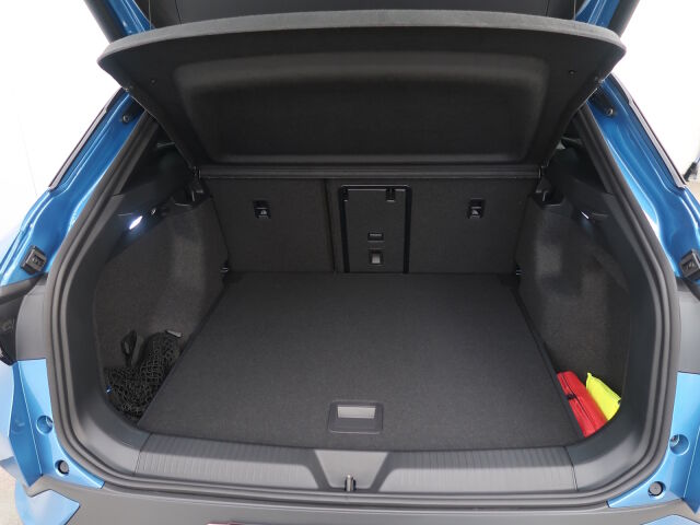 Volkswagen ID.4 2025 Pro 4MOTION Elegance 75-v Juhlamalli 210 kW, akku 77 kWh