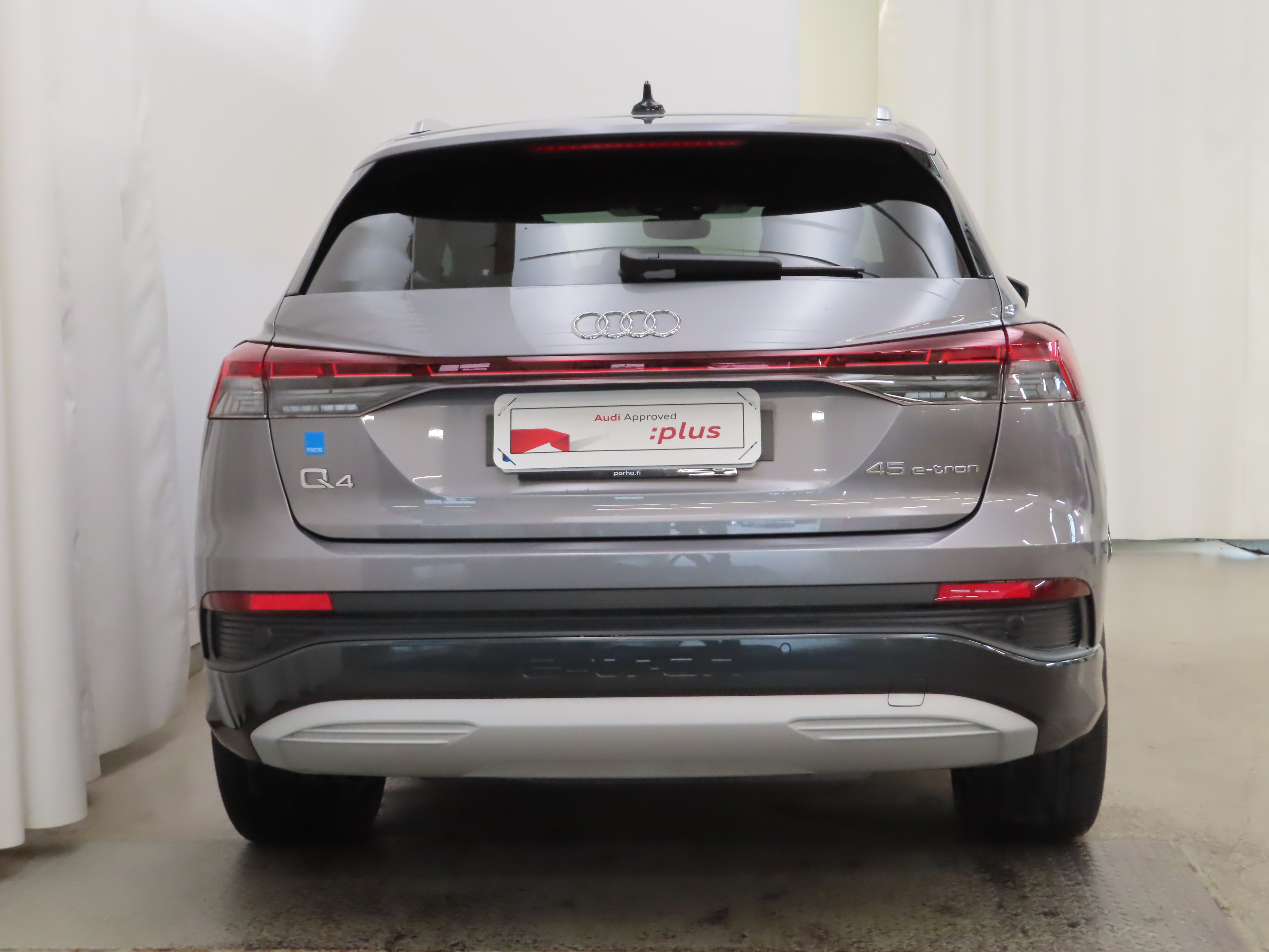Audi Q4 e-tron SUV 45 e-tron 2023, kuva 5/13