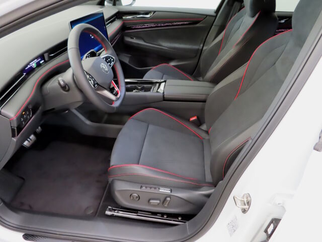 Volkswagen ID.7 2025 GTX 4MOTION 75-v Juhlamalli 250 kW, akku 86 kWh