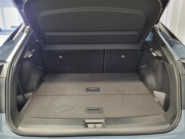 Nissan Ariya 2025 87kWh NISMO e-4ORCE 22kw charger