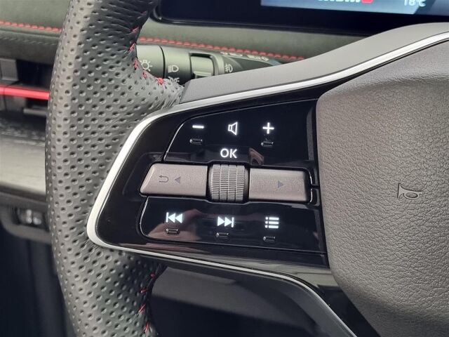 Nissan Ariya 2025 87kWh NISMO e-4ORCE 22kw charger