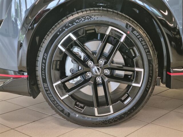 Nissan Ariya 2025 87kWh NISMO e-4ORCE 22kw charger