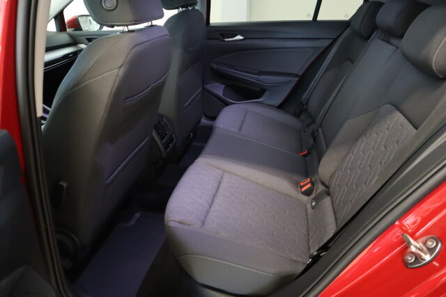 Volkswagen Golf 2025 Comfort 75-v Juhlamalli eHybrid 150 kW (PHEV) DSG-automaatti