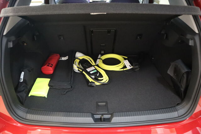 Volkswagen Golf 2025 Comfort 75-v Juhlamalli eHybrid 150 kW (PHEV) DSG-automaatti