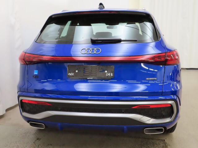 Audi Q5 2026 e-hybrid quattro 220 kW: Tehdastakuu viisi vuotta/100 000km.