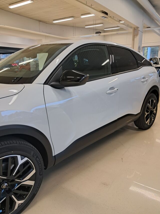 Citroen C4 Max Hybrid Automaatti 2025 C4 Viistoperä (AB) 5ov 1199cm3 A