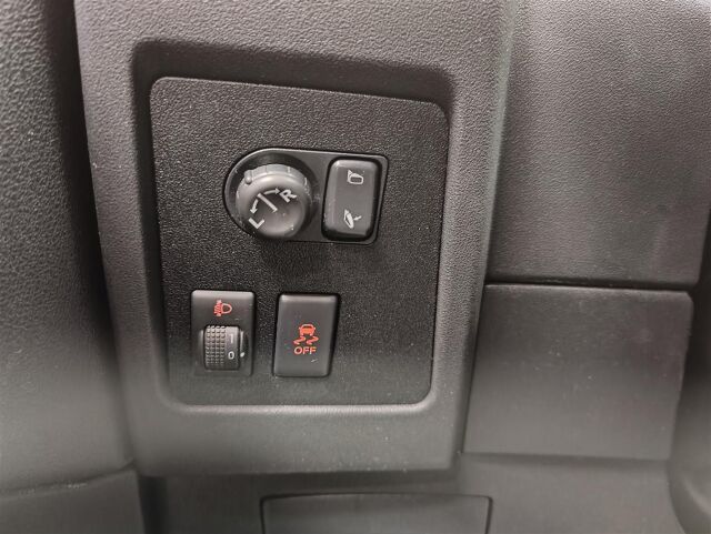 NISSAN Qashqai 2010 1,6L Acenta 2WD 5MT MY10