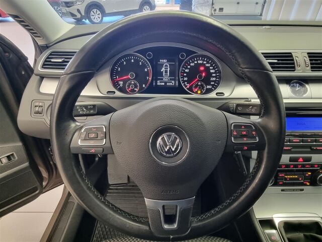 VOLKSWAGEN Passat 2011 Sedan Trendline 1,4 TSI 90 kW (122 hv) BlueMotion Technology
