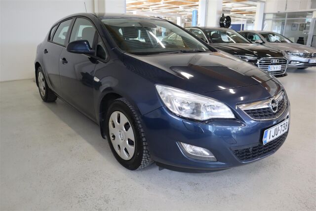 OPEL Astra 2011 5-ov Ultimate 1,6 Twinport 85kW MT5