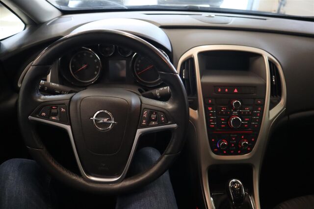 OPEL Astra 2011 5-ov Ultimate 1,6 Twinport 85kW MT5