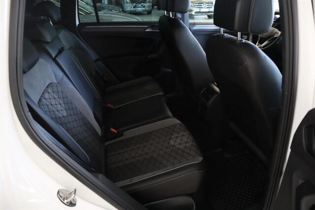 VOLKSWAGEN Tiguan 2022 R-Line 1,5 TSI 110 kW DSG-autom.