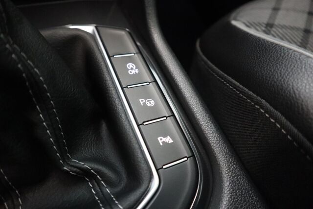VOLKSWAGEN Tiguan 2022 R-Line 1,5 TSI 110 kW DSG-autom.