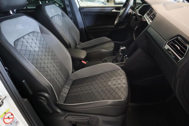 VOLKSWAGEN Tiguan 2022 R-Line 1,5 TSI 110 kW DSG-autom.