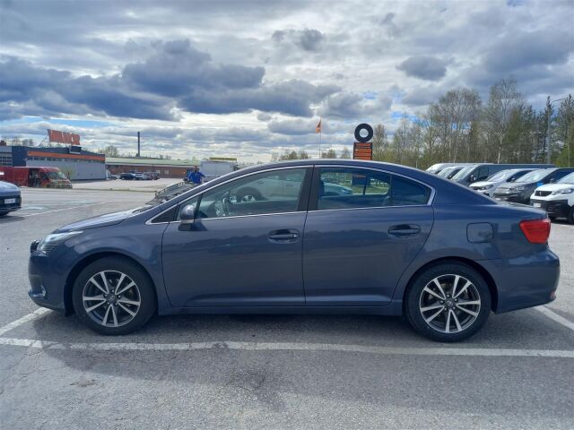 TOYOTA Avensis 2013 1,8 Valvematic Active 4ov Multidrive S