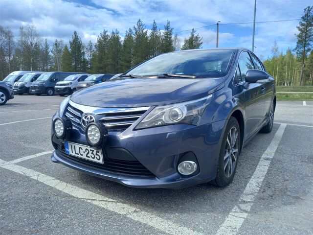 TOYOTA Avensis 2013 1,8 Valvematic Active 4ov Multidrive S