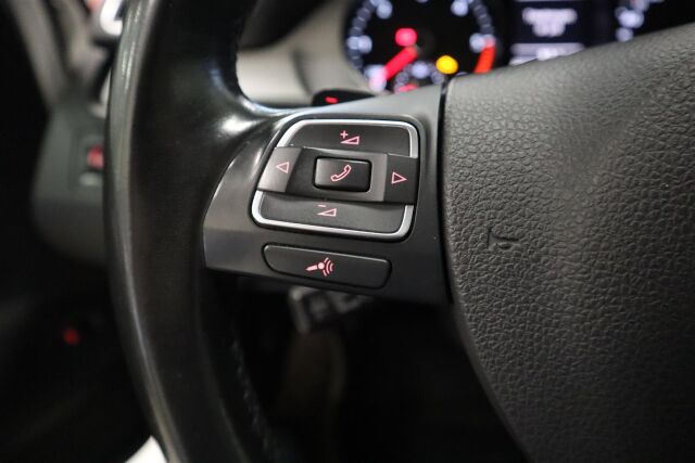 VOLKSWAGEN Passat 2014 Variant Highline 1,6 TDI 77 kW (105 hv) BlueMotion Technology DSG-automaatti