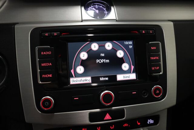 VOLKSWAGEN Passat 2014 Variant Highline 1,6 TDI 77 kW (105 hv) BlueMotion Technology DSG-automaatti