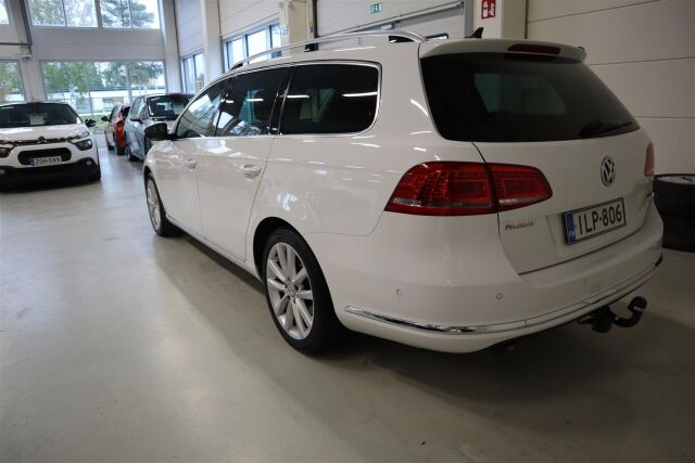 VOLKSWAGEN Passat 2014 Variant Highline 1,6 TDI 77 kW (105 hv) BlueMotion Technology DSG-automaatti