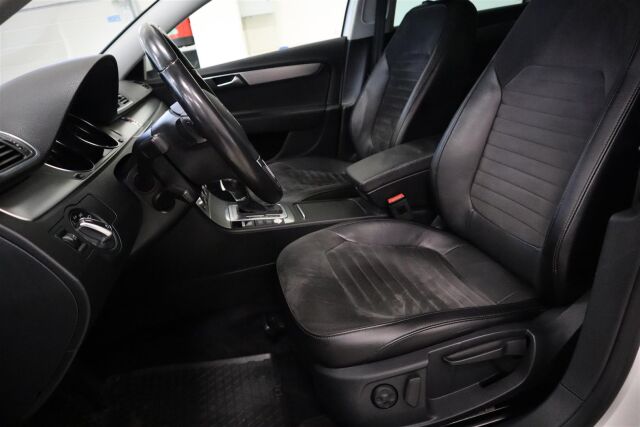 VOLKSWAGEN Passat 2014 Variant Highline 1,6 TDI 77 kW (105 hv) BlueMotion Technology DSG-automaatti
