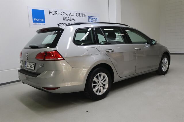 VOLKSWAGEN Golf 2015 Variant Comfortline Edition 40 1,2 TSI 77 kW (105 hv) BMT DSG-automaatti
