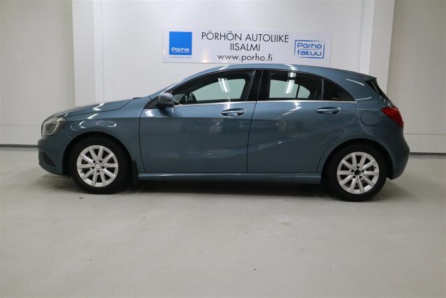 MERCEDES-BENZ A 2015 180 BE Premium Business