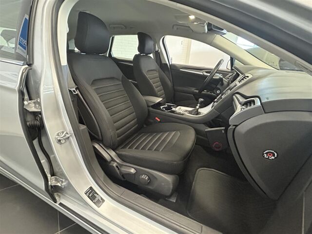 FORD Mondeo 2016 1,5 EcoBoost 160hv M6 Trend Wagon