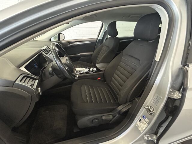 FORD Mondeo 2016 1,5 EcoBoost 160hv M6 Trend Wagon