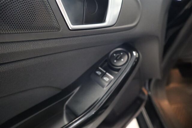 FORD Fiesta 2016 1,0 EcoBoost 100hv PowerShift A6 Titanium 5-ovinen