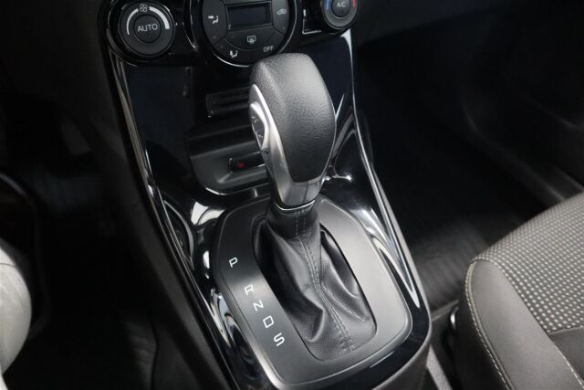 FORD Fiesta 2016 1,0 EcoBoost 100hv PowerShift A6 Titanium 5-ovinen