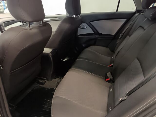 TOYOTA Avensis 2016 2,0 D-4D Active Touring Sports