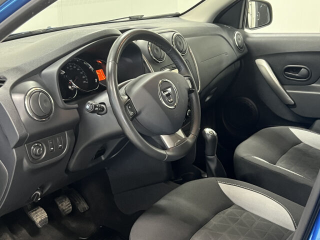 DACIA Sandero 2016 Stepway TCe 90 S&S Prestige *Navi *Vakionopeudensäädin *Juuri huollettu