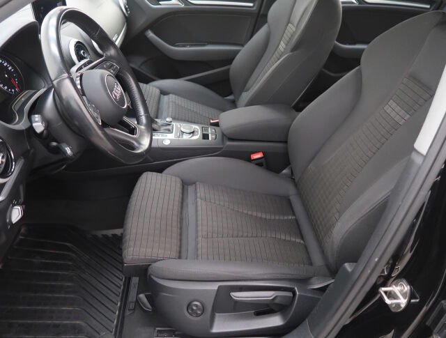 Audi A3 2017 Sedan Business Sport 1,0 TFSI 85 kW S tronic