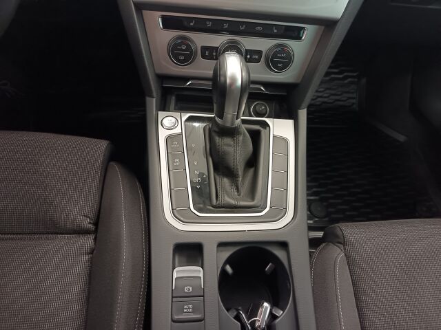 VOLKSWAGEN Passat 2017 Variant Comfortline 1,4 TSI 92 kW (125 hv) DSG-automaatti