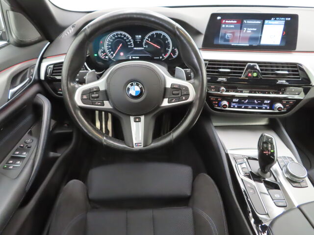BMW 550 2018 G31 Touring M550d A xDrive Business Comfort
