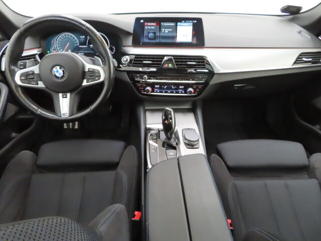 BMW 550 2018 G31 Touring M550d A xDrive Business Comfort