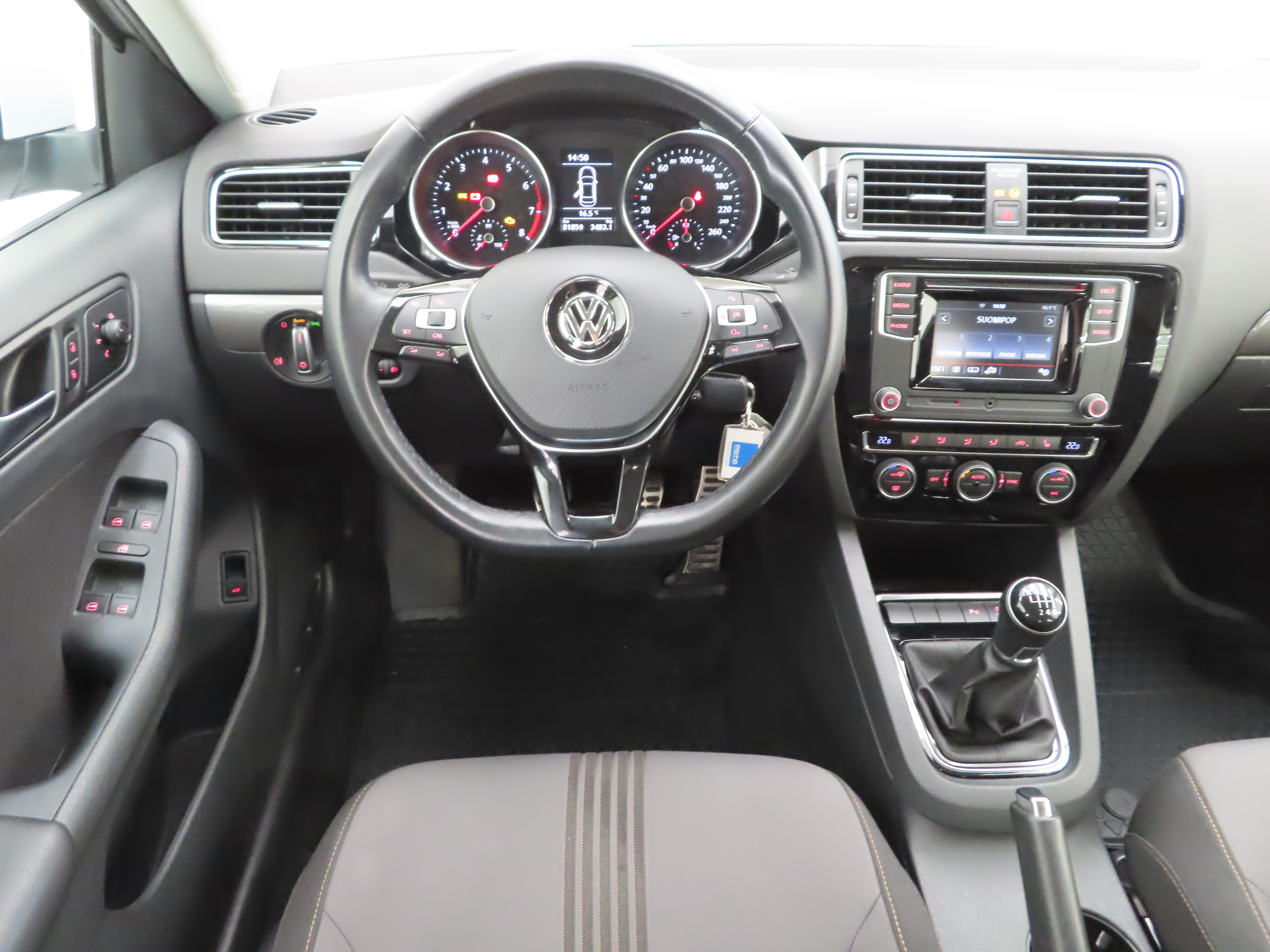 Volkswagen Jetta 2016, kuva 7/9