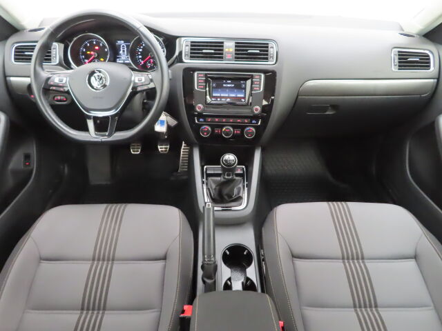 Volkswagen Jetta 2016 Allstar 1,2 TSI 77 kW (105 hv)