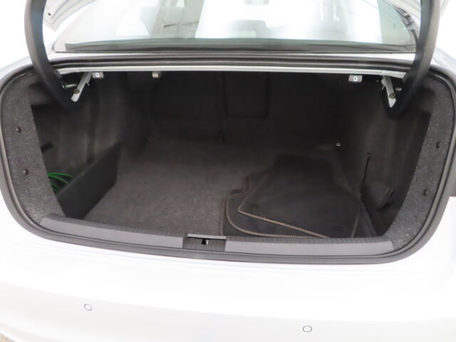 Volkswagen Jetta 2016 Allstar 1,2 TSI 77 kW (105 hv)