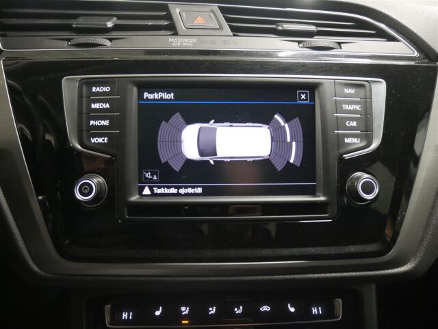 VOLKSWAGEN Touran 2016 Comfortline 1,4 TSI 110 kW (150 hv) DSG-automaatti